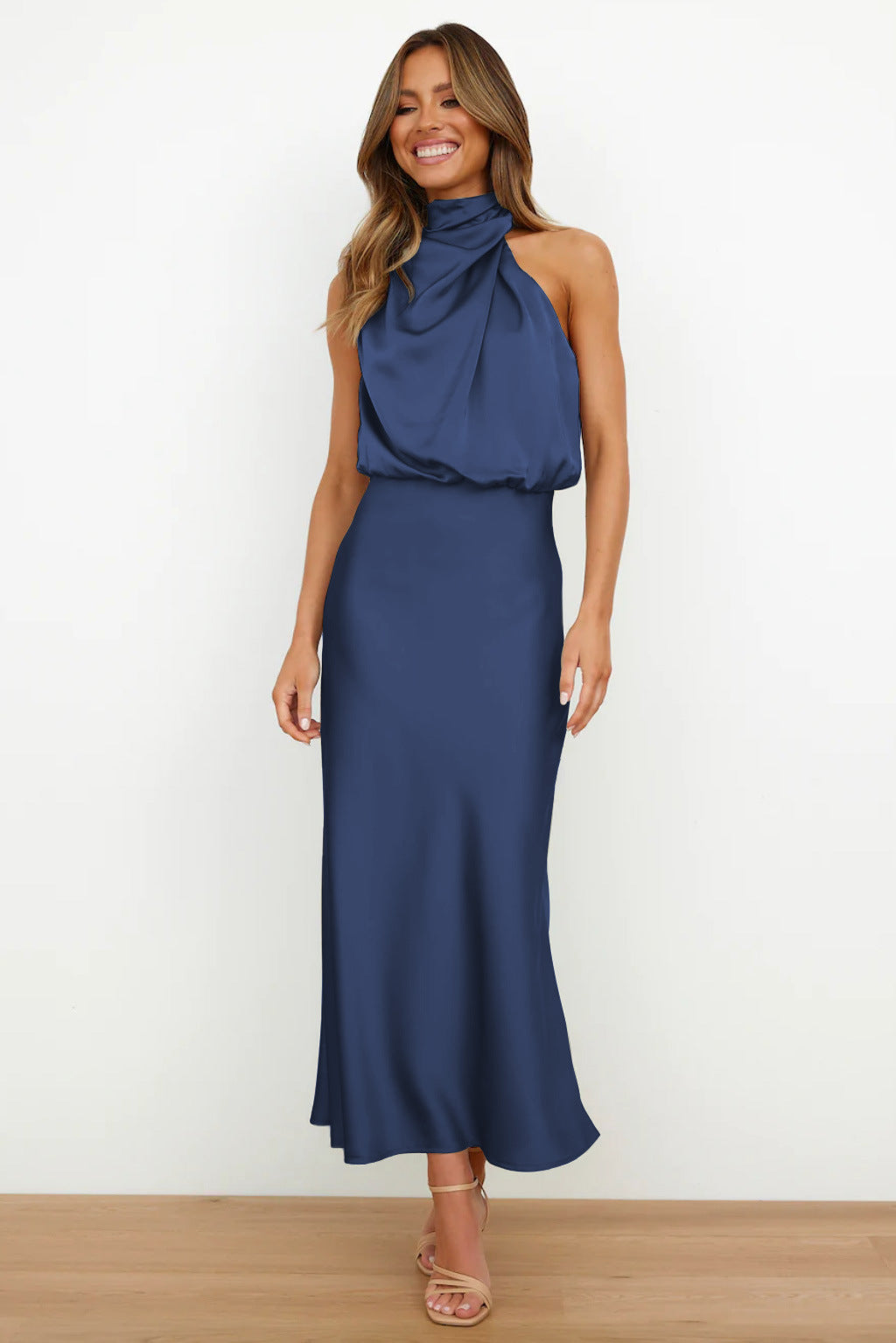 Monica™ | Long satin dress with neckline