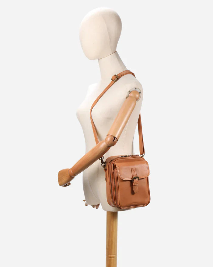 Uria™ | crossbody leather bag