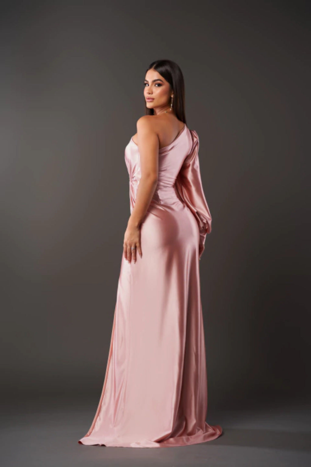 Vanda - Elegant and refined dress